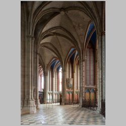 Orleans, photo mcid.mcah.columbia.edu, south ambulatory looking east into chapels.jpg